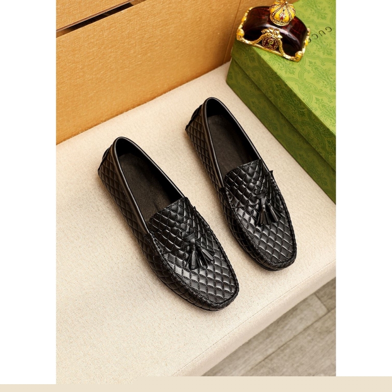 G*u*i leather shoes